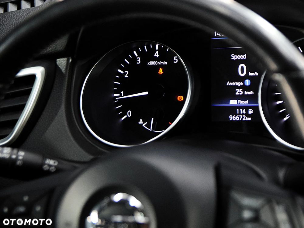 Nissan Qashqai - 23