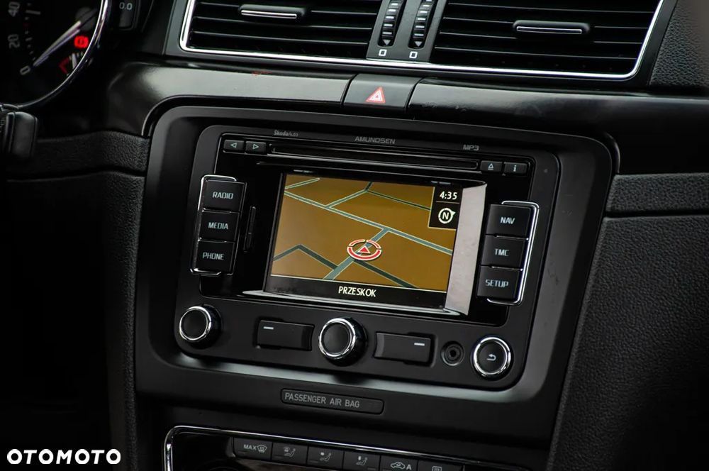 Skoda Superb 2.0 TDI DSG Exclusive - 9