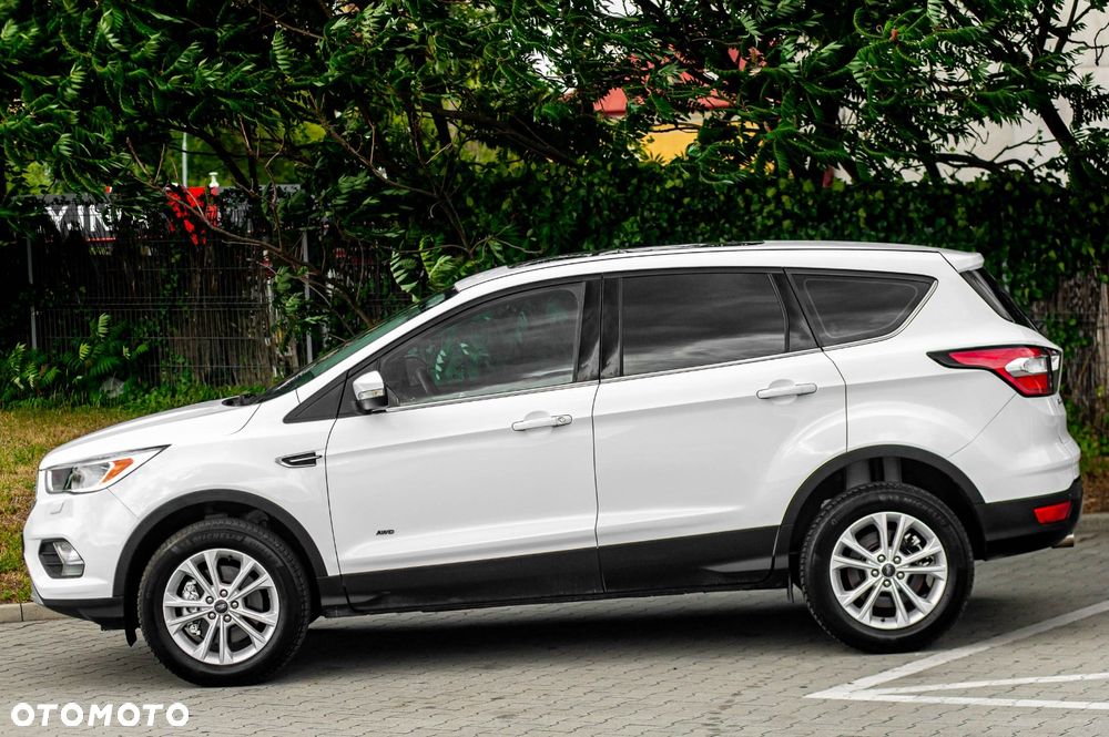Ford Kuga 1.5 EcoBoost 4x4 Titanium - 9