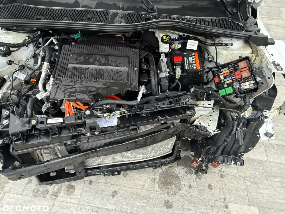 Peugeot 208 50kWh Active - 11