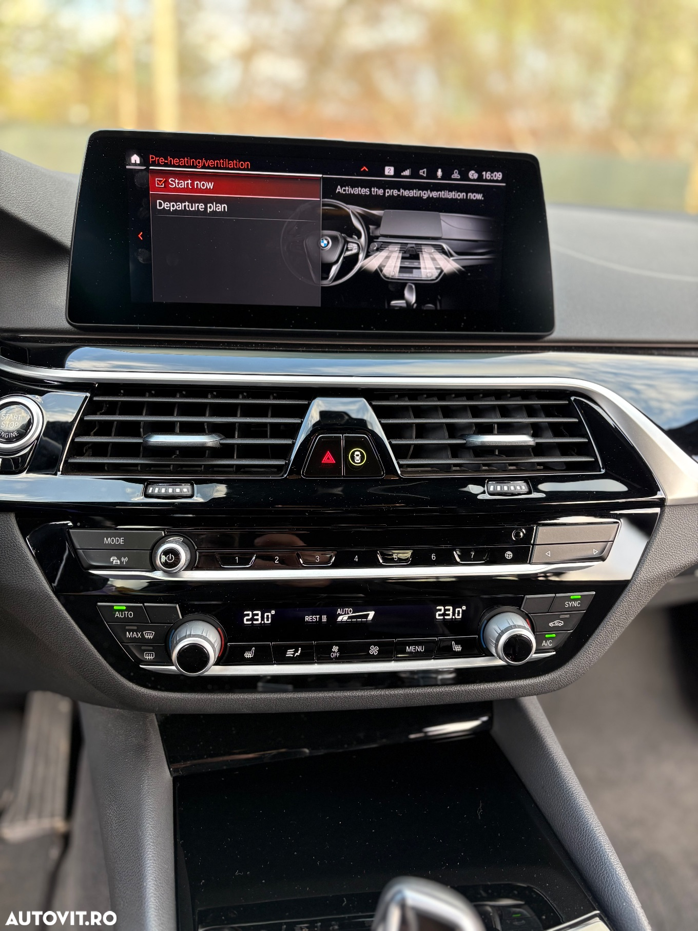 BMW Seria 5 520d Touring Aut. Sport Line - 23