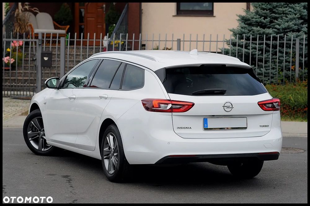 Opel Insignia - 18