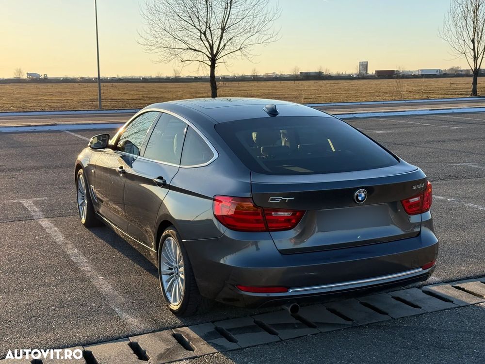 BMW Seria 3 318d Aut. Luxury Line - 11