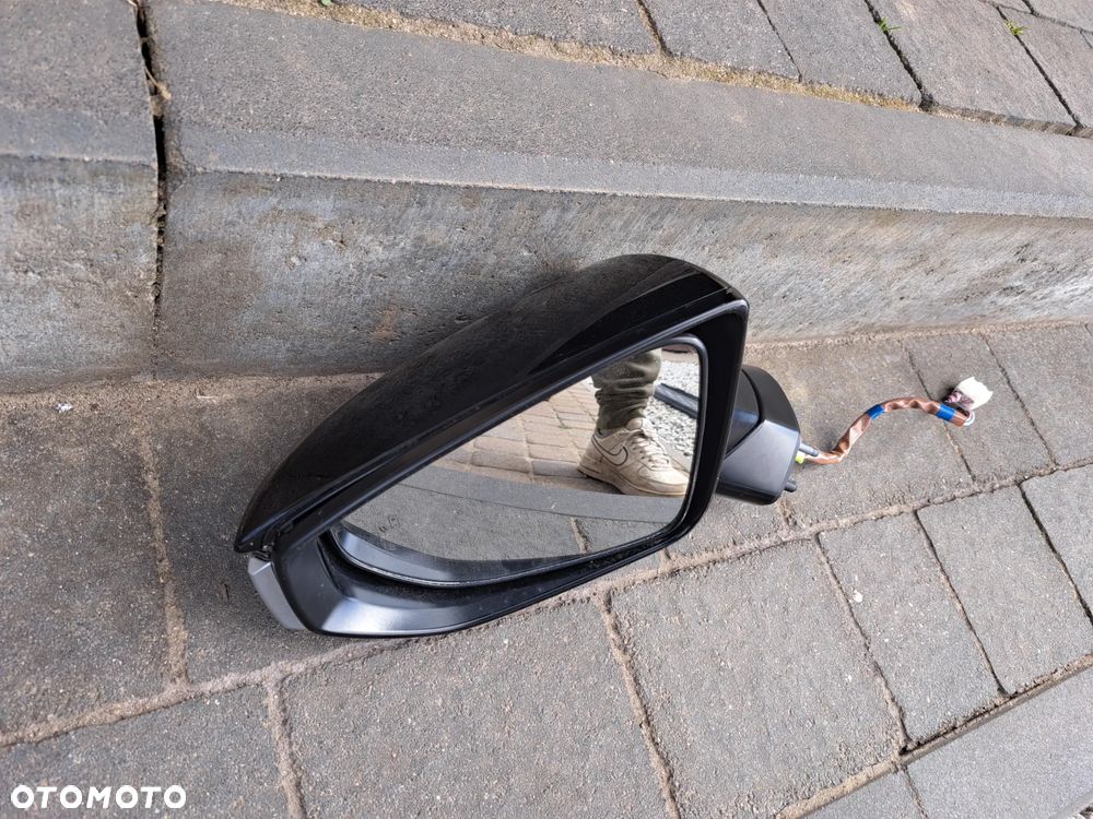 Elektryczne lusterko lewe Element plastikowy Lexus UX E13049704 9 pin - 2