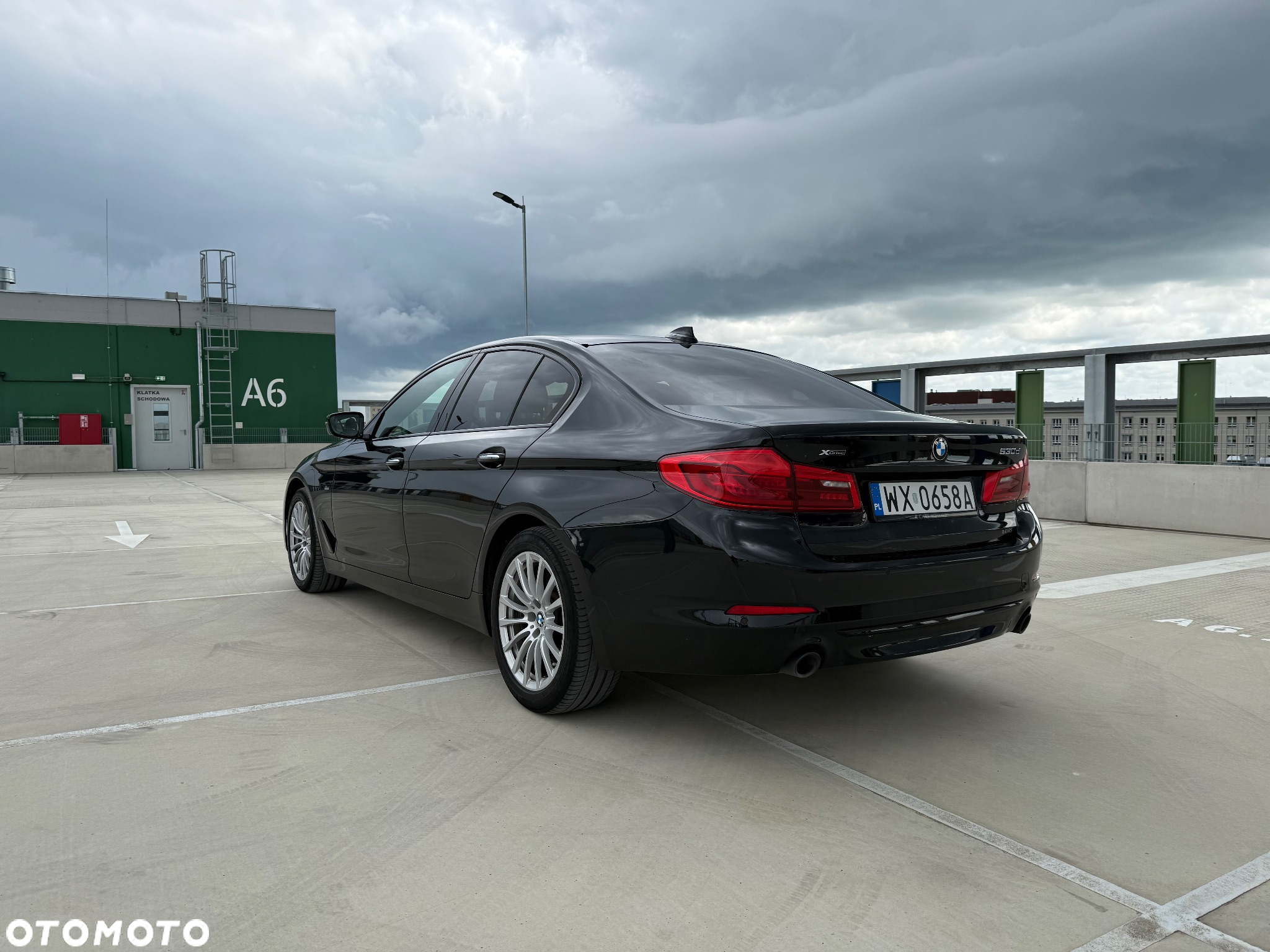 BMW Seria 5 530d Sport Line sport - 9