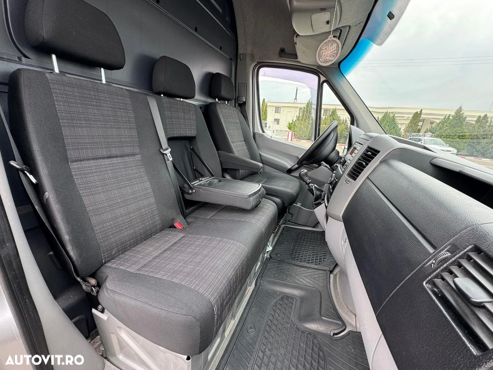Mercedes-Benz Sprinter - 7