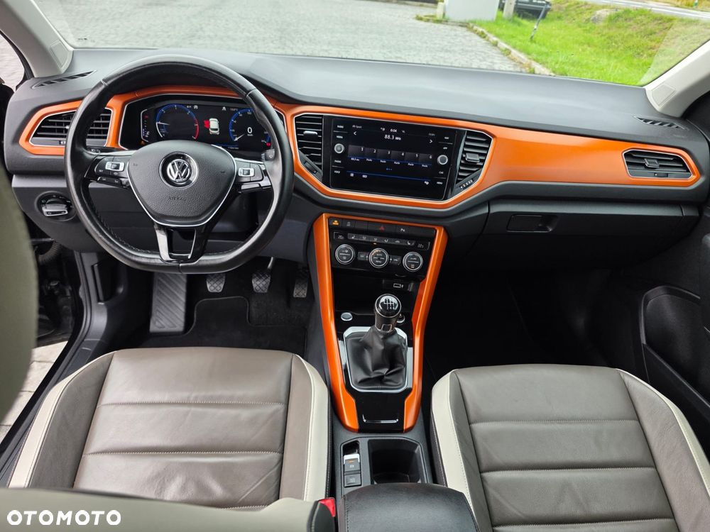 Volkswagen T-Roc - 29