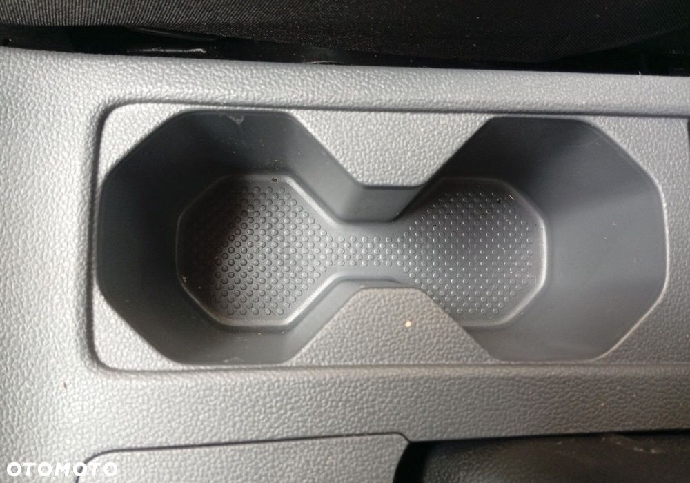 Volkswagen T-Cross - 33