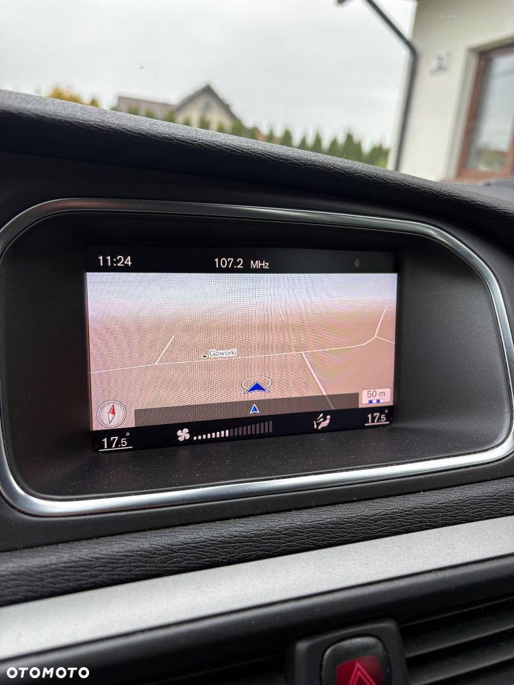 Volvo V40 Cross Country D2 Momentum - 18
