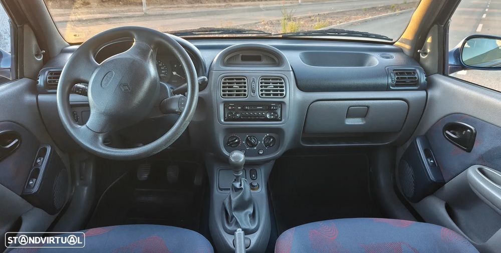 Renault Clio 1.9 D RXE - 7