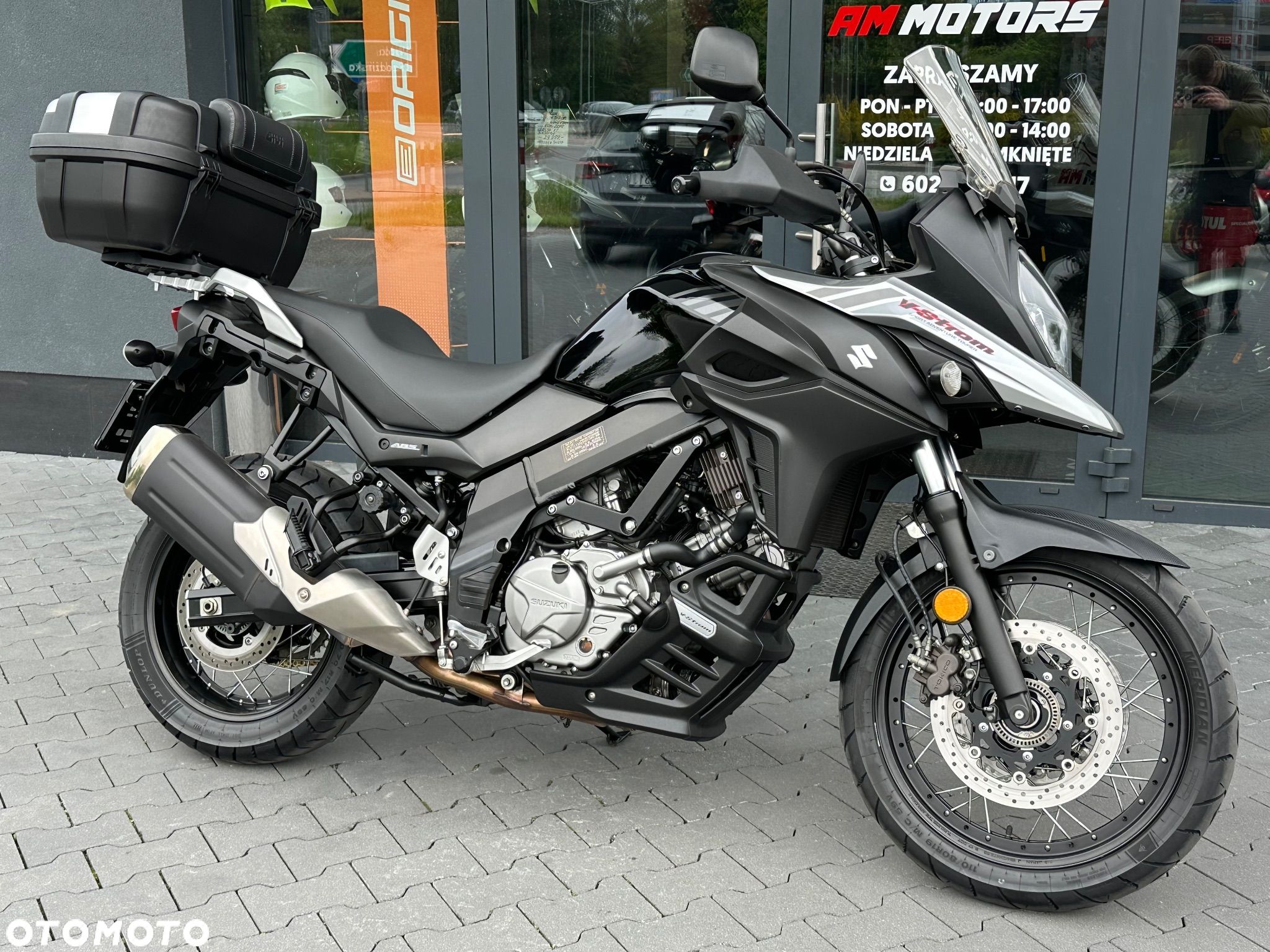 Suzuki V-STROM - 1