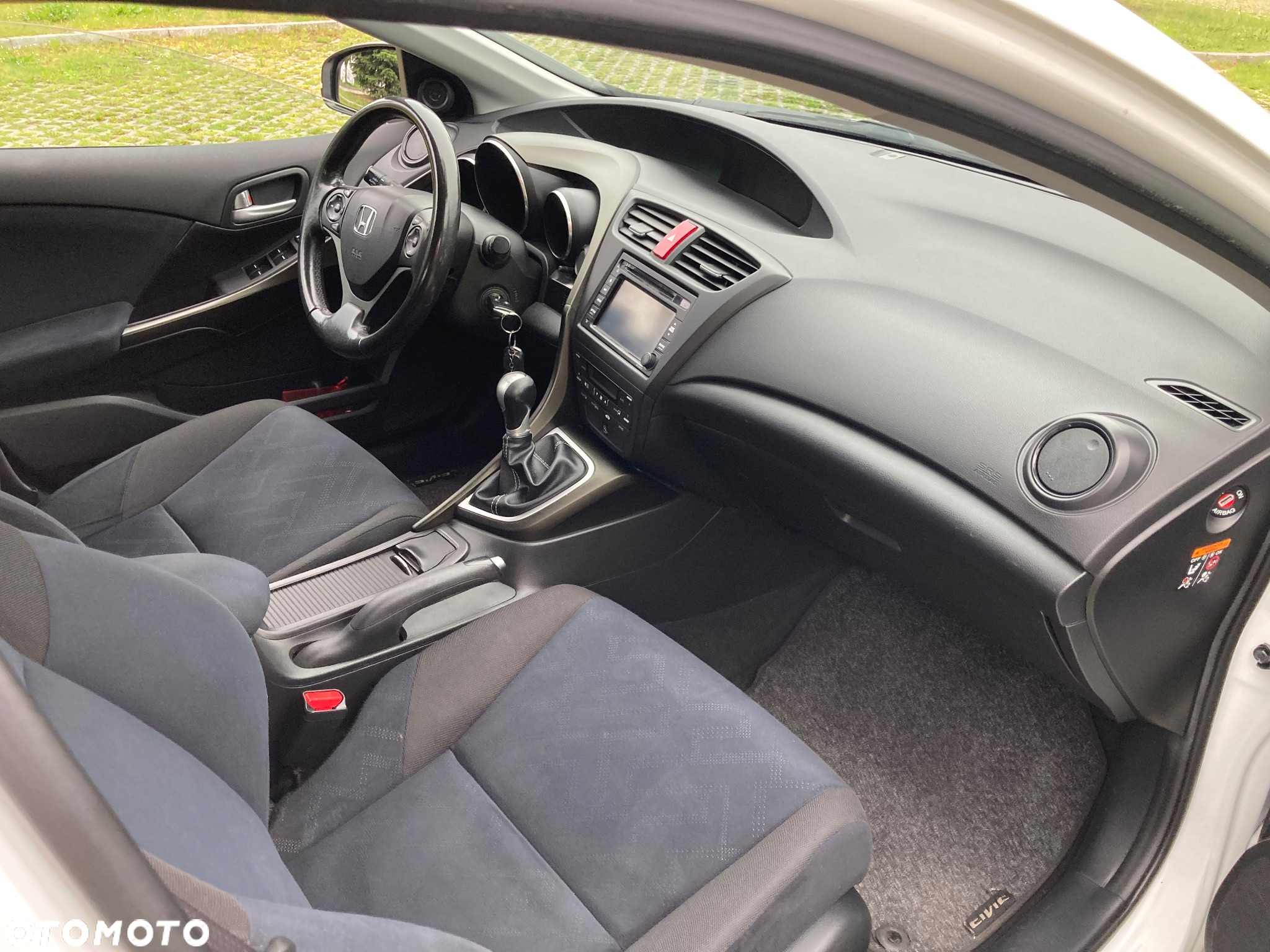 Honda Civic 1.8 Comfort (Honda Connect+) - 14