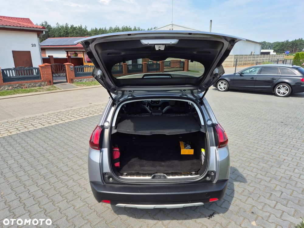 Peugeot 2008 1.2 Pure Tech Allure S&S - 7