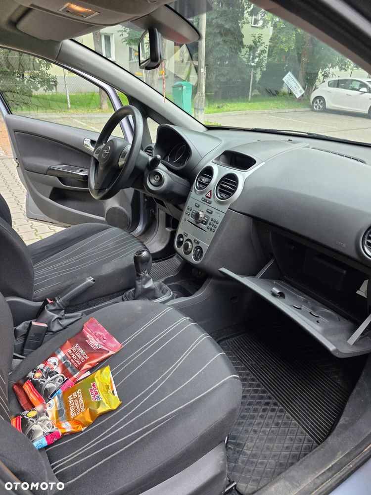 Opel Corsa - 4