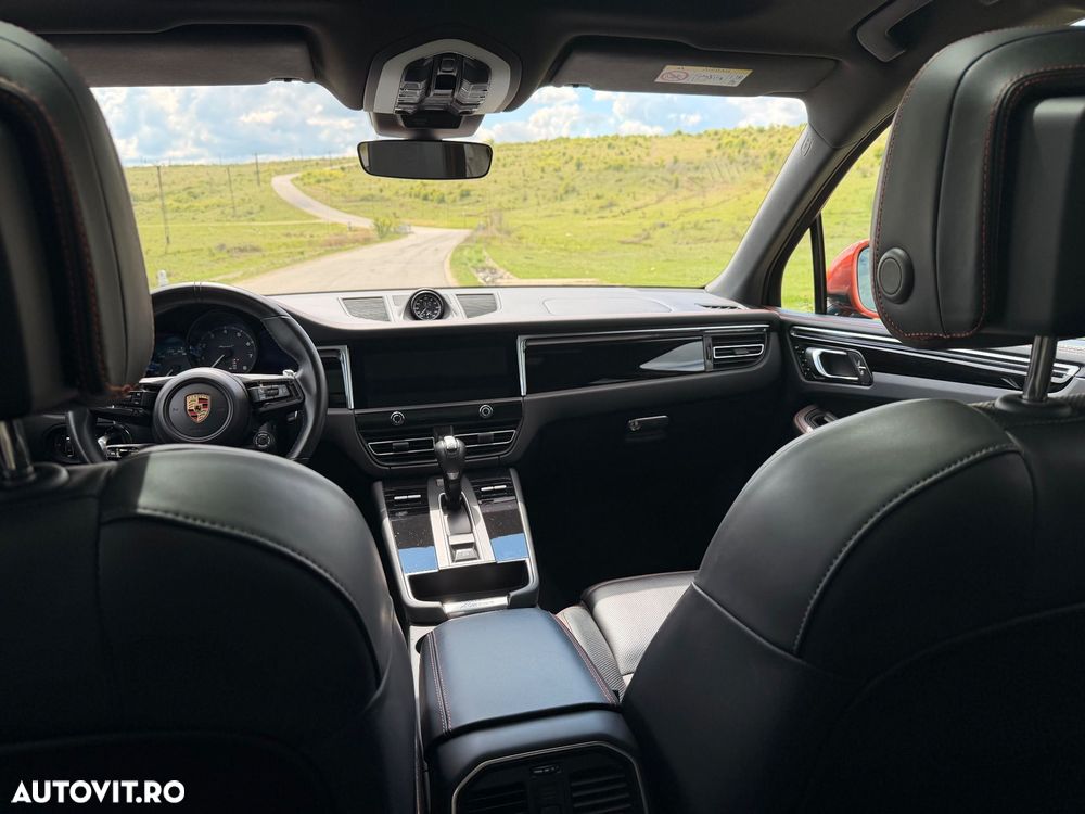 Porsche Macan T - 23