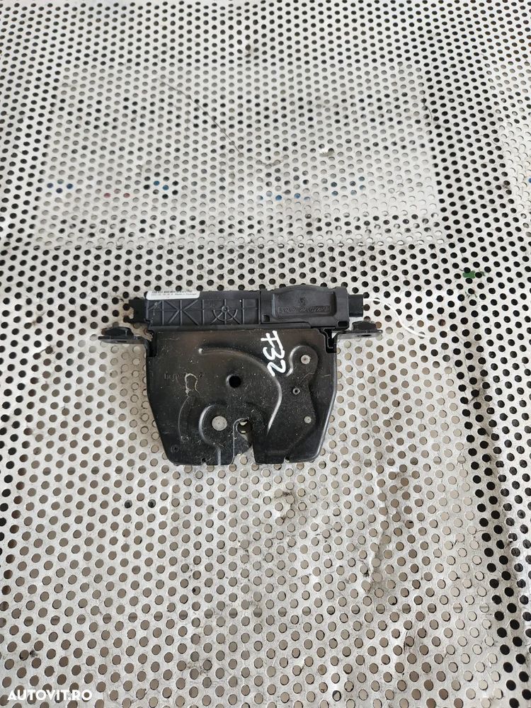 Broasca Blocare Incuietoare Portbagaj Haion Hayon Bmw Seria 4 F32 Cod  - Dezmembrari Arad - 1