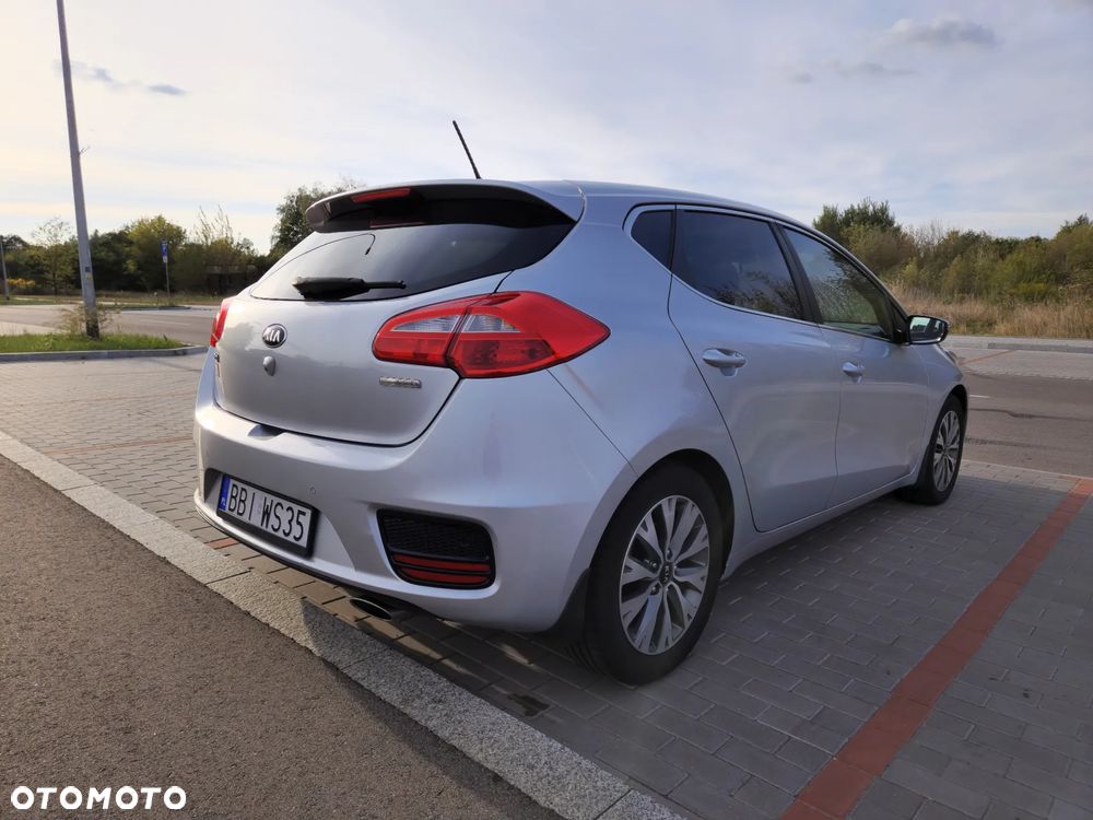 Kia Ceed Cee'd 1.6 CRDi L Business Line DCT - 7