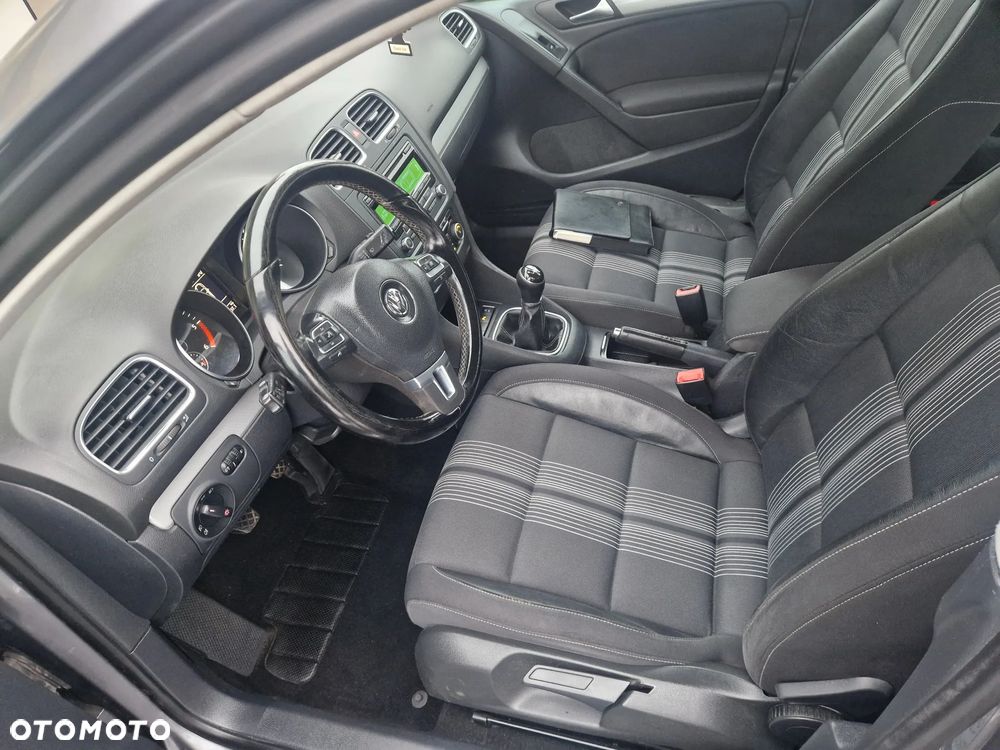 Volkswagen Golf 1.6 TDI DPF BlueMotion Technology MATCH - 6