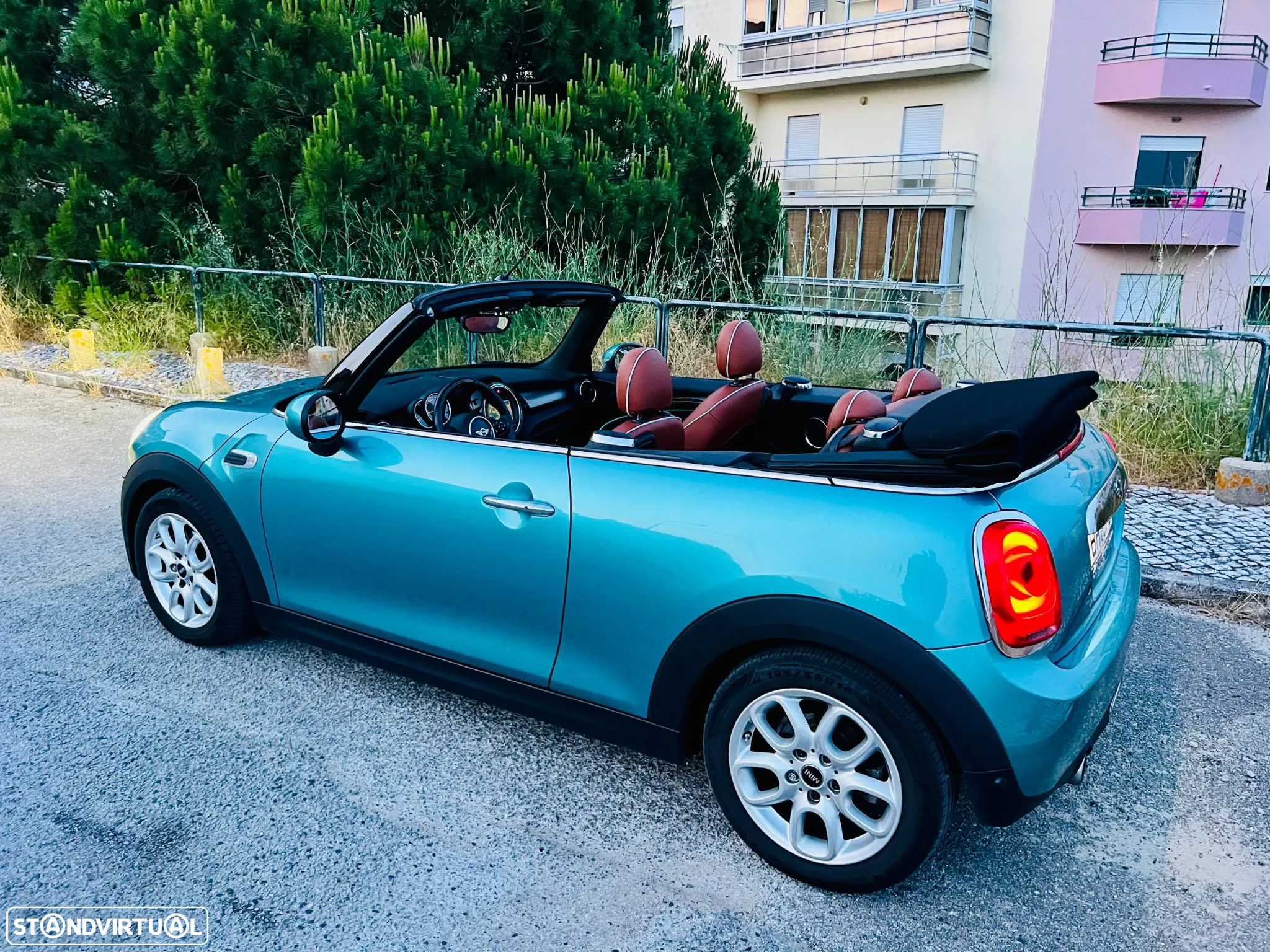 MINI Cabrio Cooper D - 4