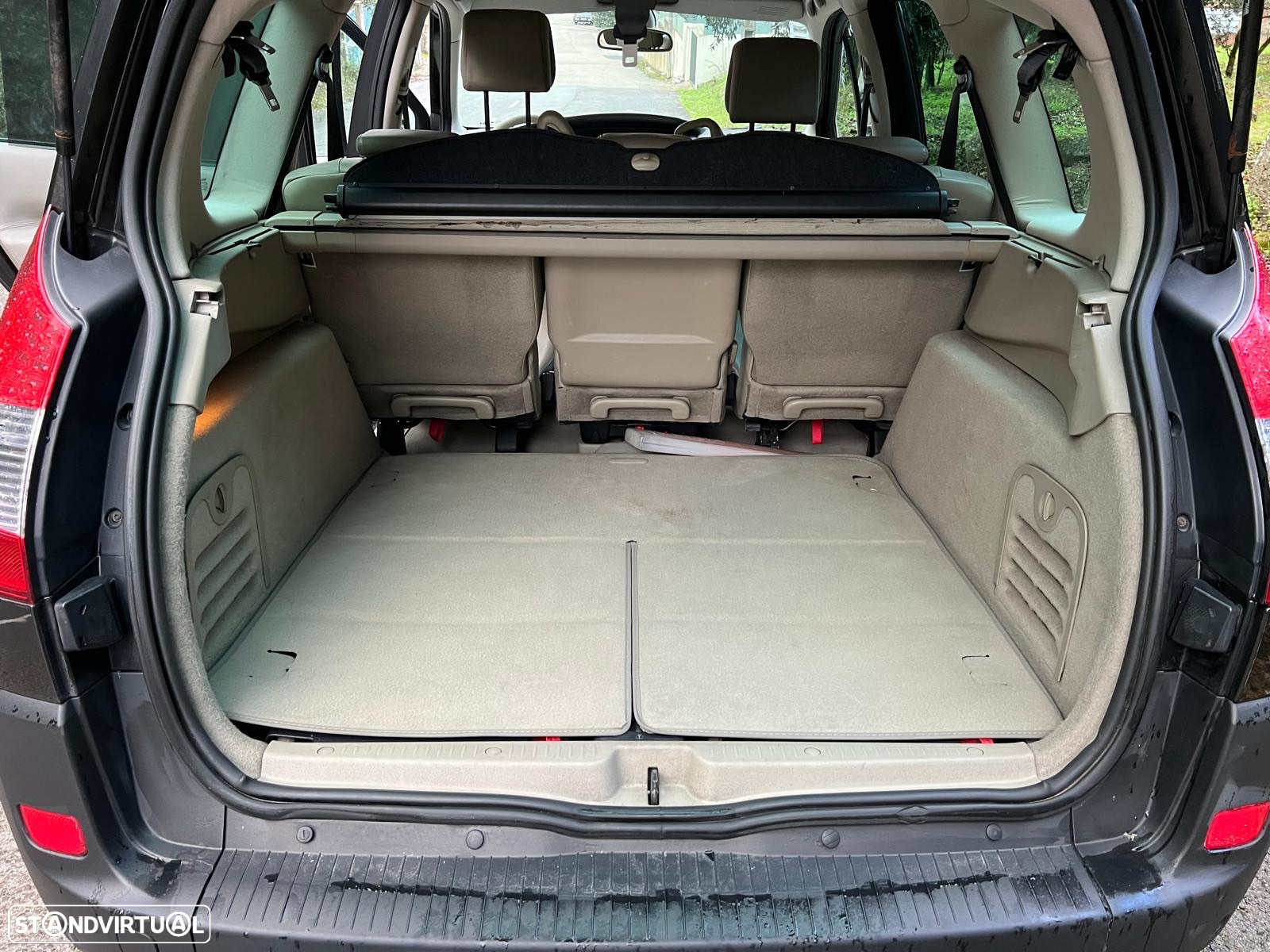 Renault Grand Scénic 1.5 dCi Luxe 7L. - 19