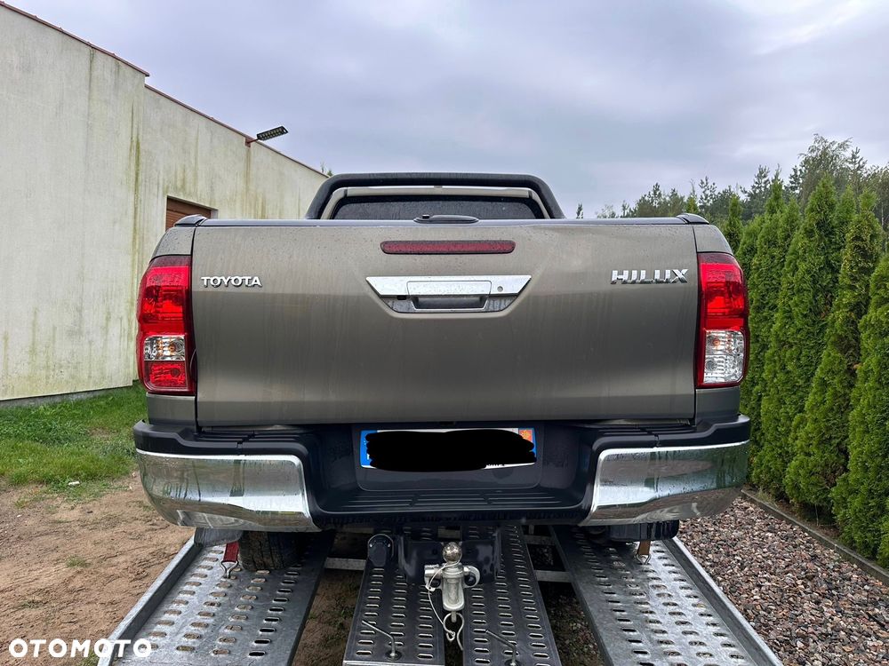 Toyota Hilux 4x4 Extra Cab Autm Executive - 3