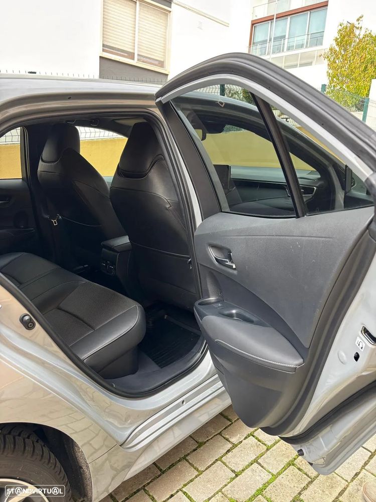 Toyota Corolla 2.0 Hybrid Exclusive - 16