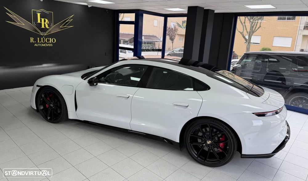 Porsche Taycan 4S - 19