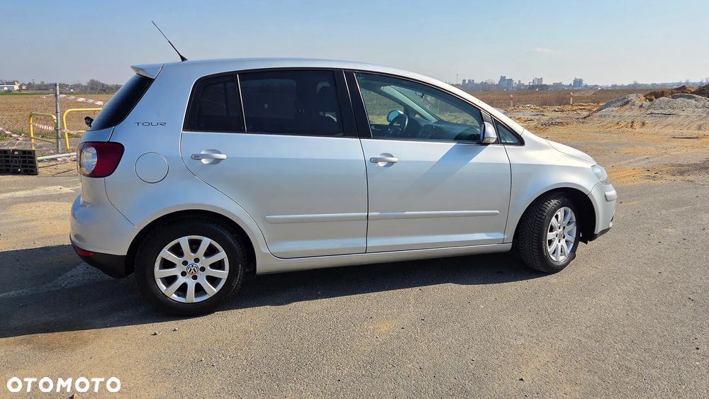 Volkswagen Golf Plus 2.0 TDI Comfortline - 11