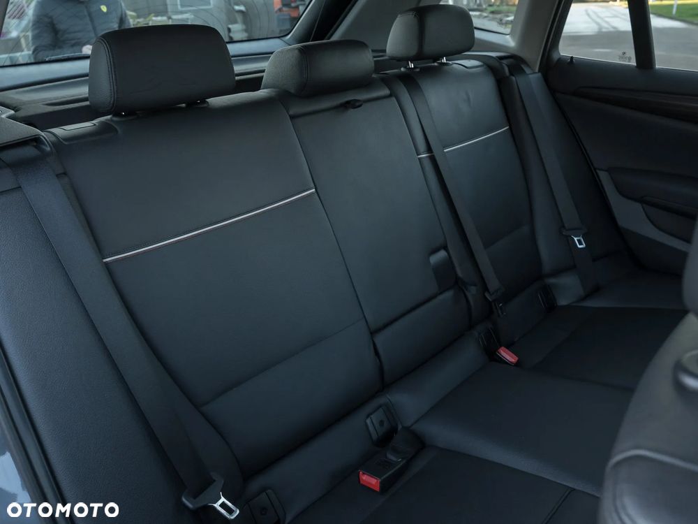 BMW X1 xDrive25d xLine - 29