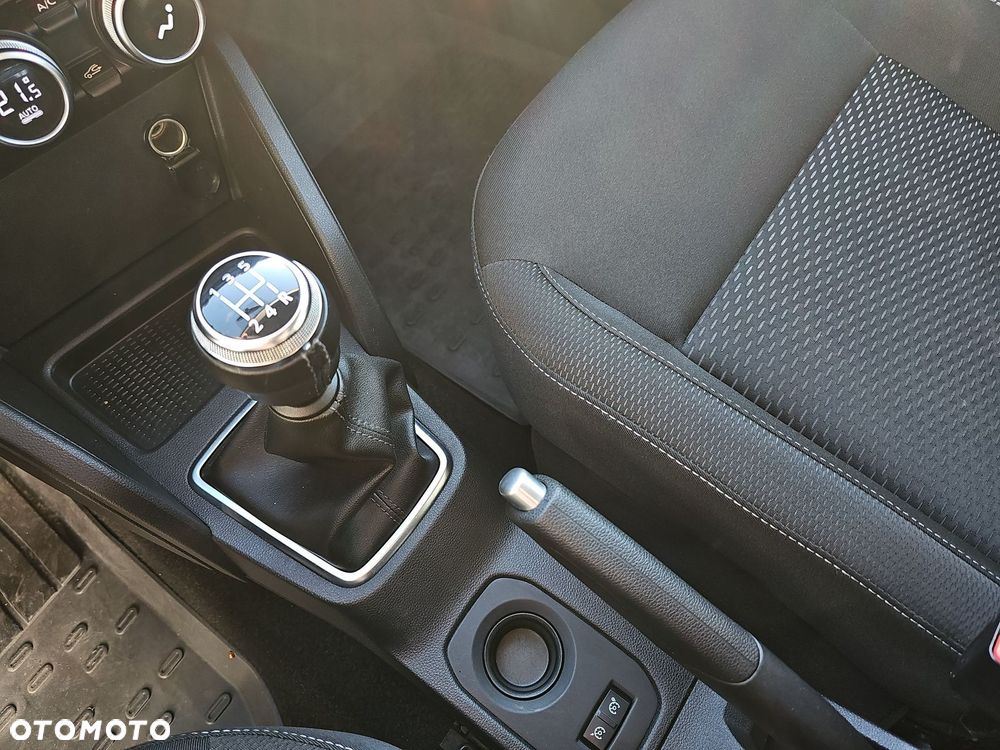Dacia Duster 1.6 SCe Comfort - 25