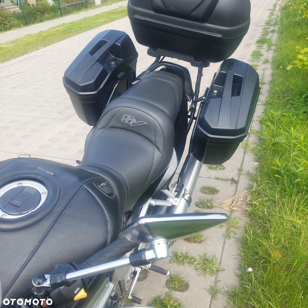 Suzuki SV - 6