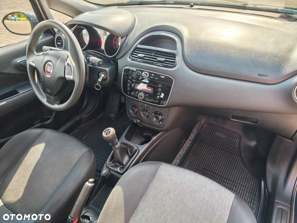 Fiat Punto 1.4 Easy S&S - 10