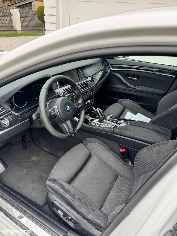 BMW Seria 5 530d xDrive - 10