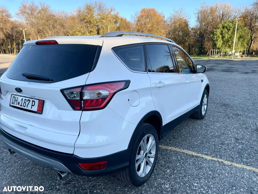 Ford Kuga 2.0 TDCi 4x4 Aut. Titanium - 18