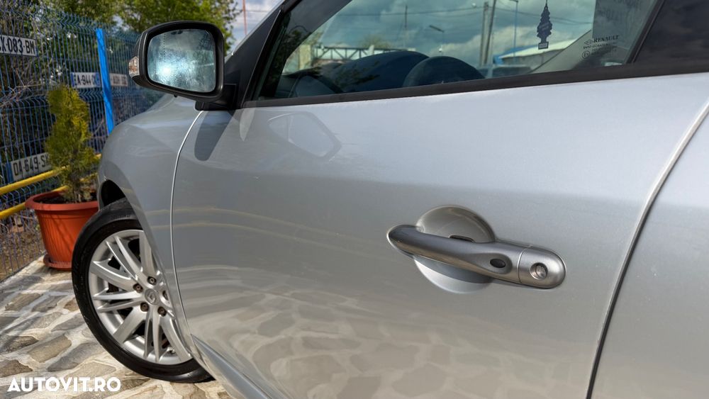 Renault Megane ENERGY dCi 110 GT LINE - 28