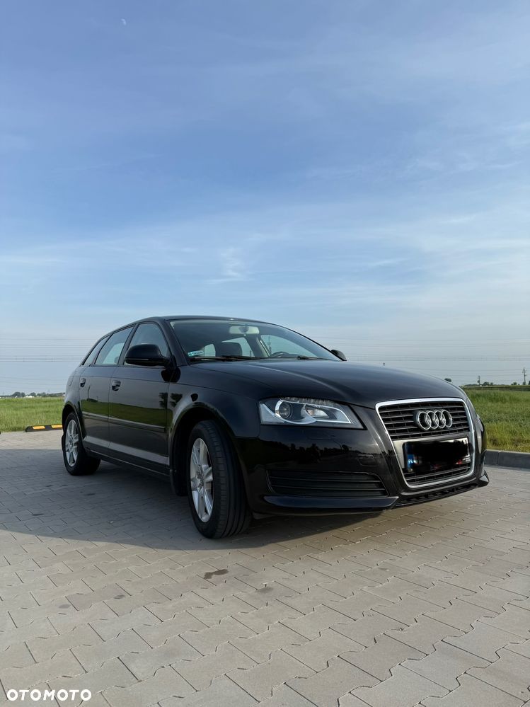 Audi A3 Sportback - 2