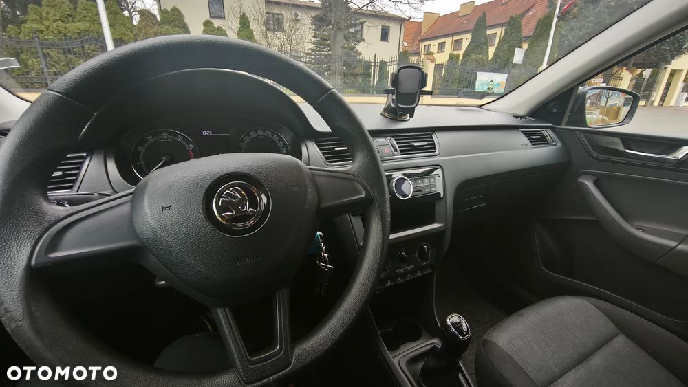 Skoda RAPID 1.0 TSI Active - 16