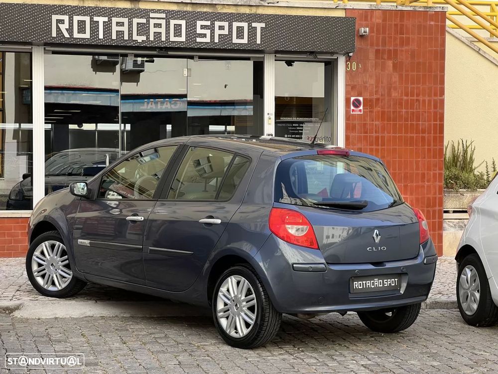 Renault Clio 1.5 dCi Initiale - 14