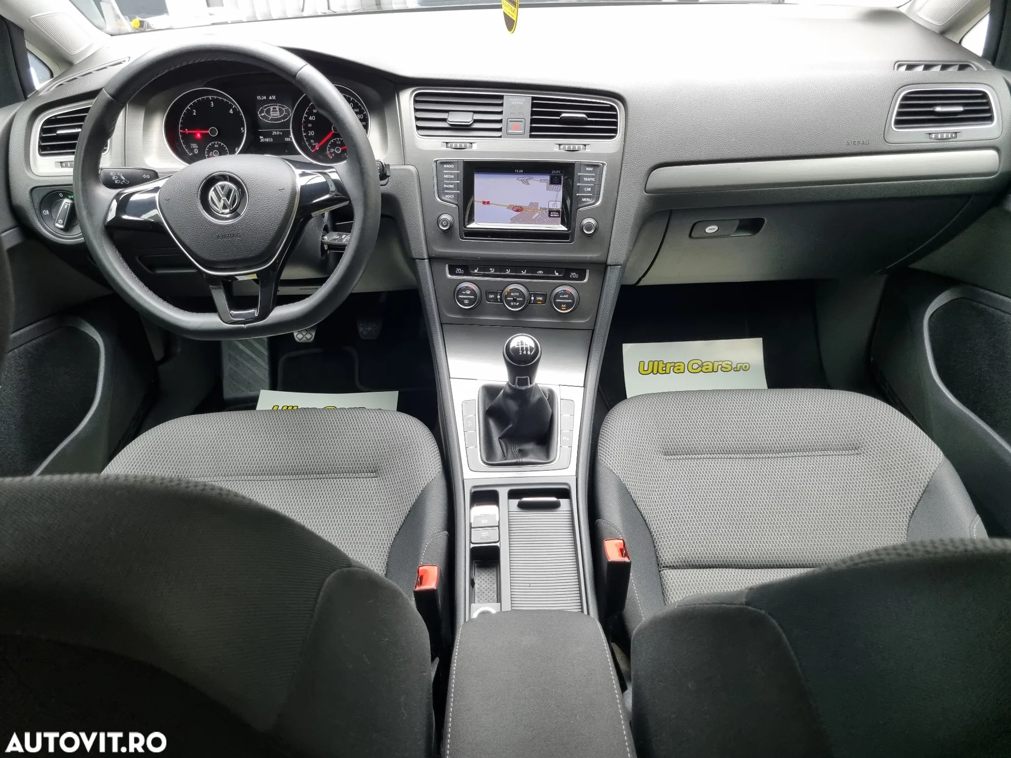 Volkswagen Golf 2.0 TDI BMT Comfortline - 9
