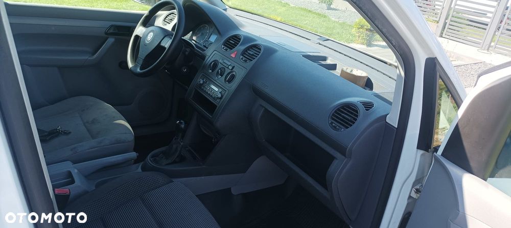 Volkswagen Caddy - 10