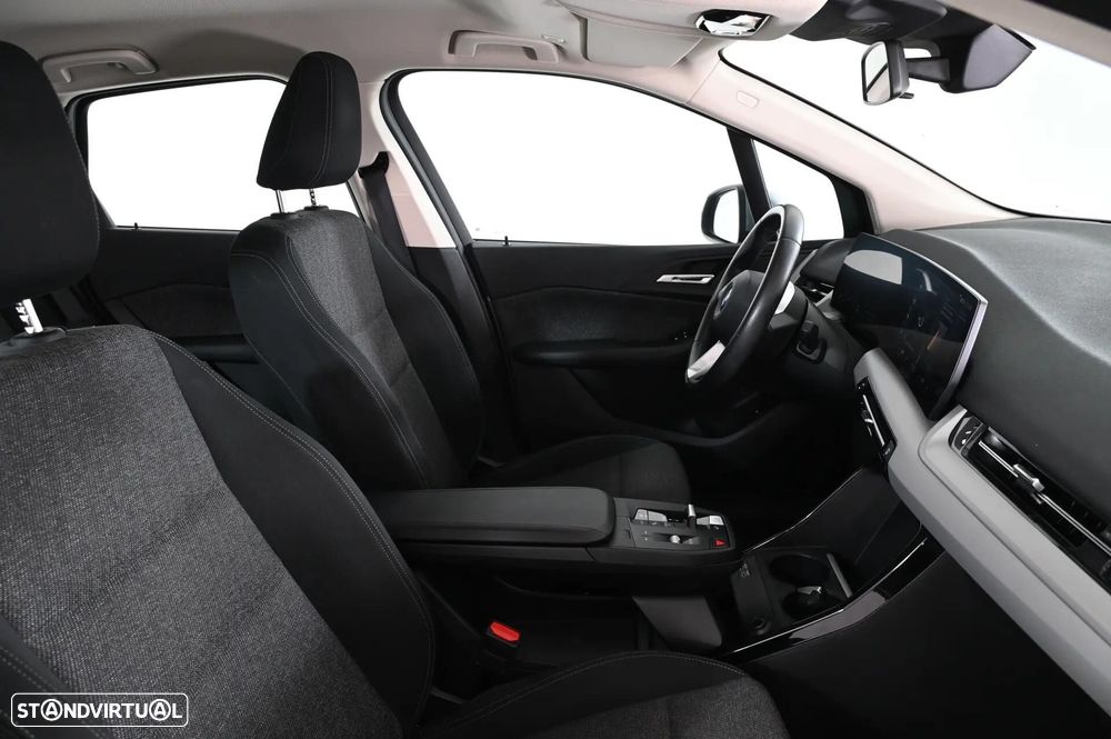 BMW 218 Active Tourer d Advantage Auto - 24