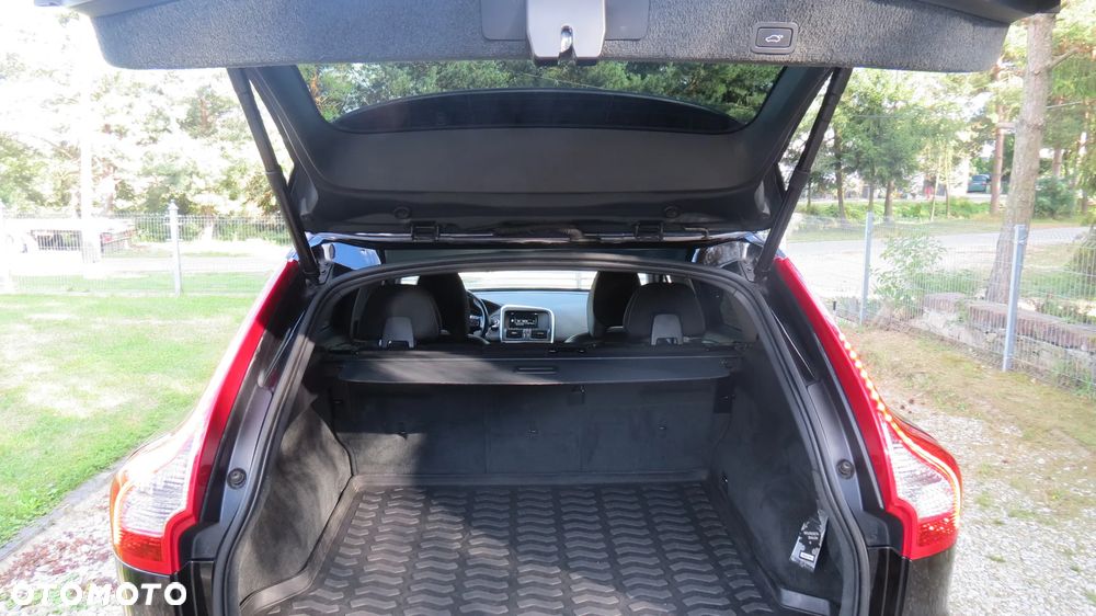 Volvo XC 60 D4 Drive-E Momentum - 19