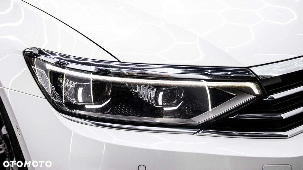 Volkswagen Passat Variant 1.5 TSI EVO Business - 11