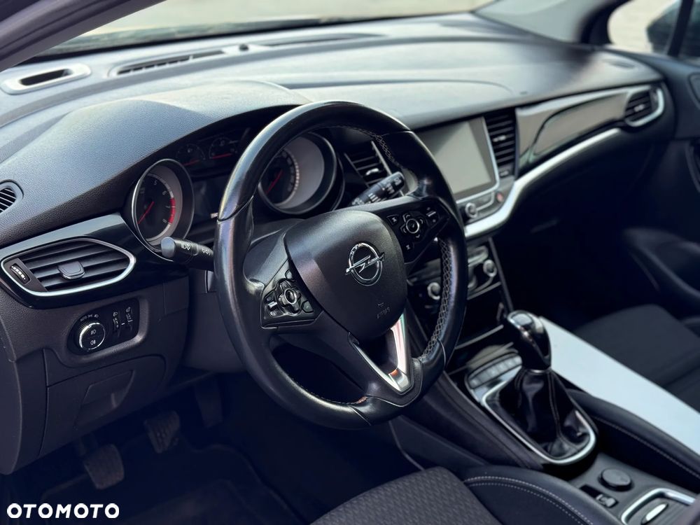 Opel Astra 1.4 Turbo Start/Stop Business - 17