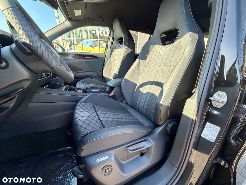 Volkswagen Tiguan - 8