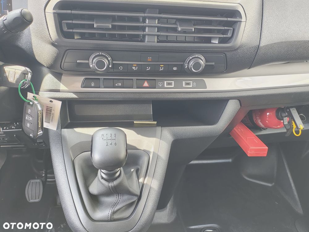 Opel VIVARO - 11