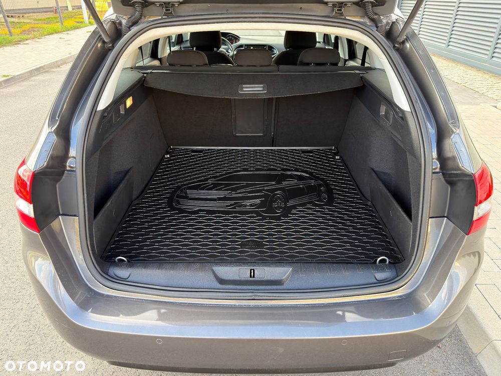 Peugeot 308 - 30