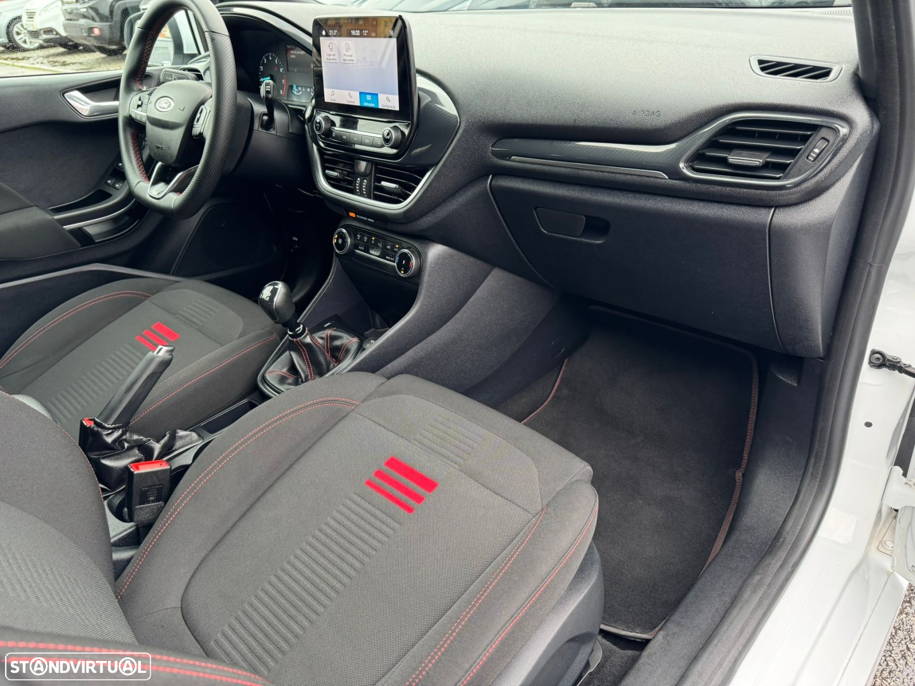 Ford Fiesta 1.0 EcoBoost ST-Line - 16