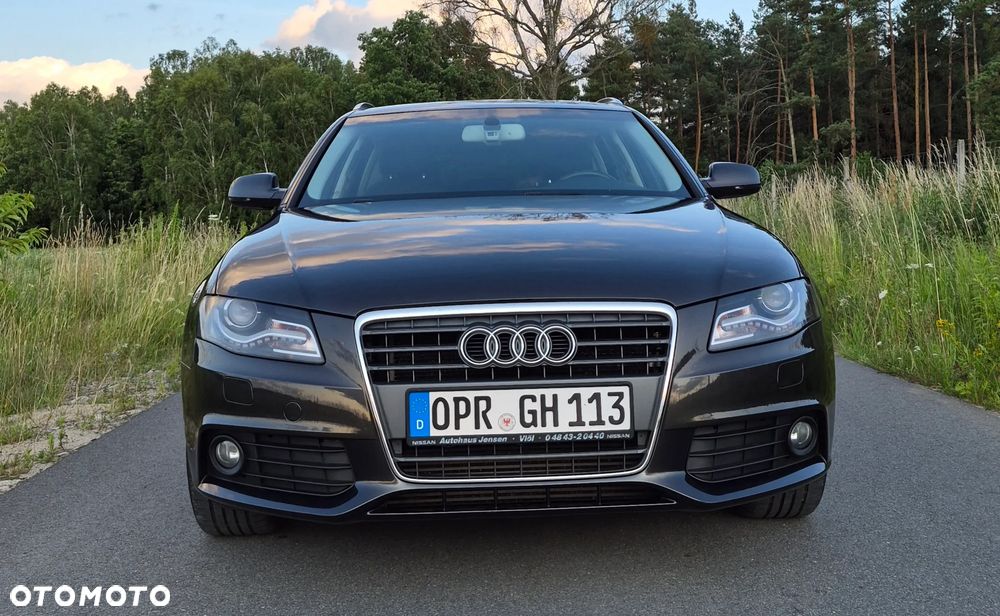 Audi A4 Avant - 11