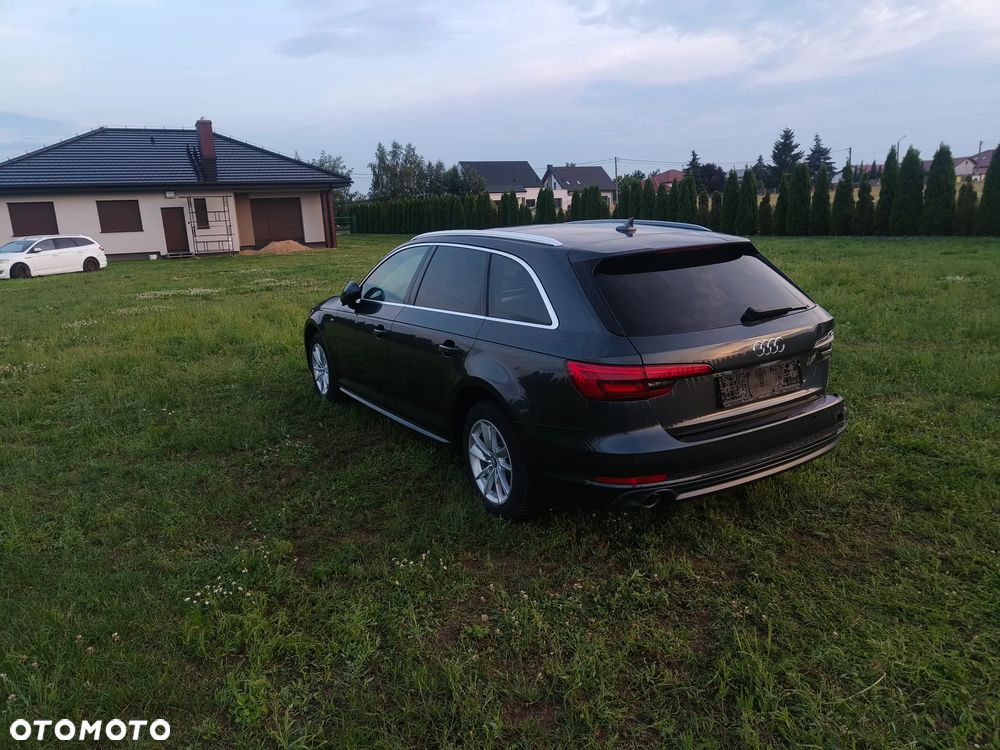 Audi A4 Avant - 11